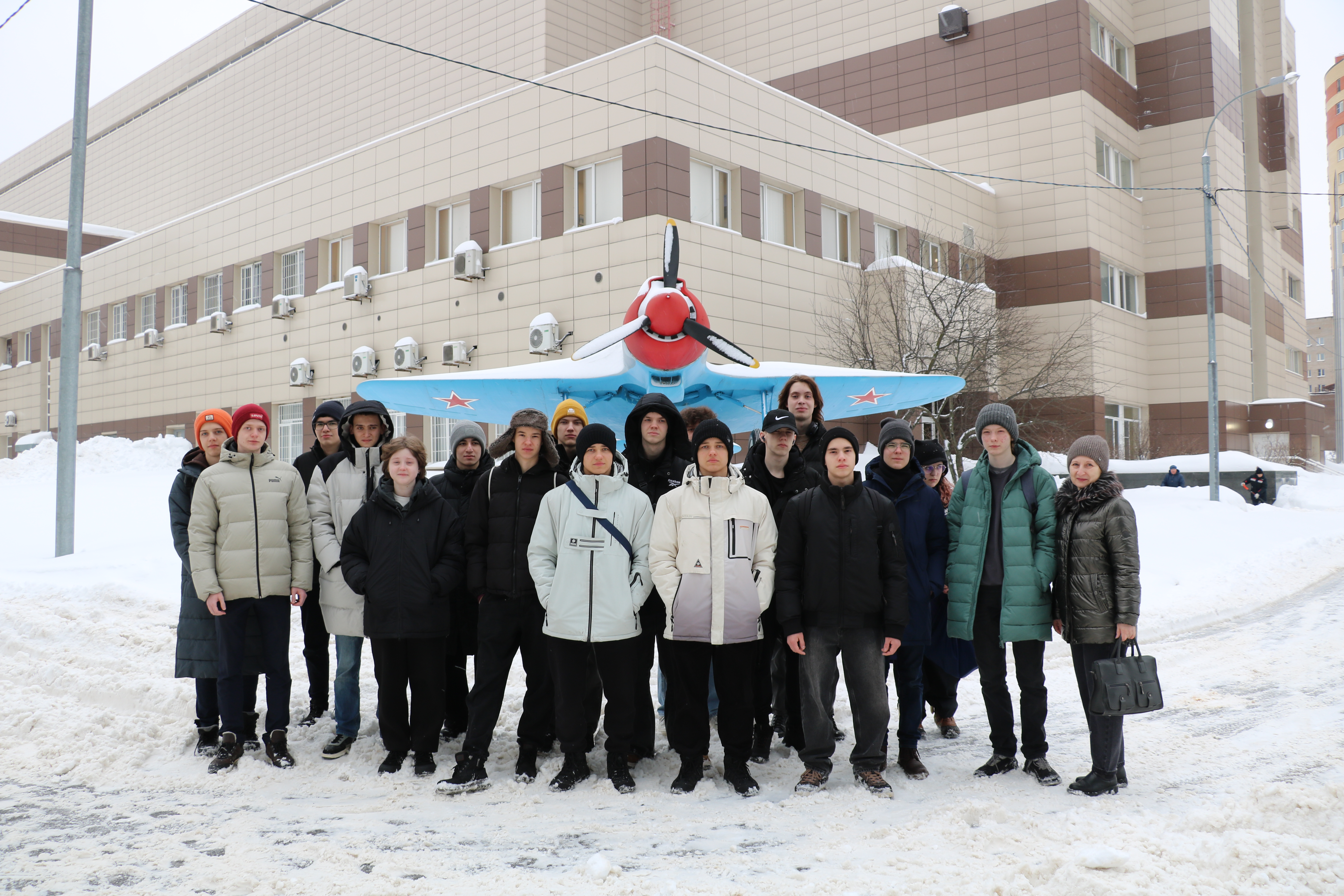 Юные инженеры Школы 1298 познакомились с космическим производством НПО Лавочкина