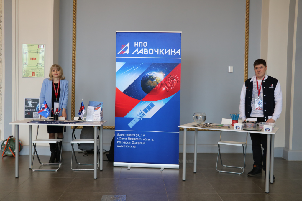 d3c01308a1e569eada48c6efa3c81938.jpg